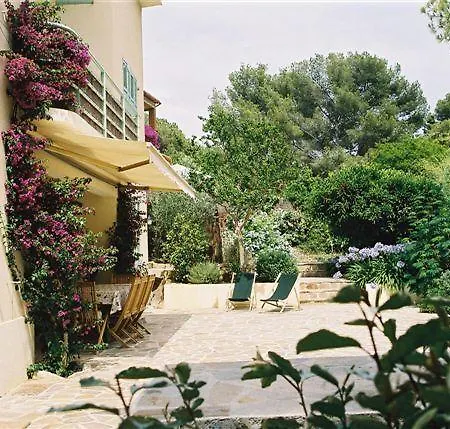 Giens Villa